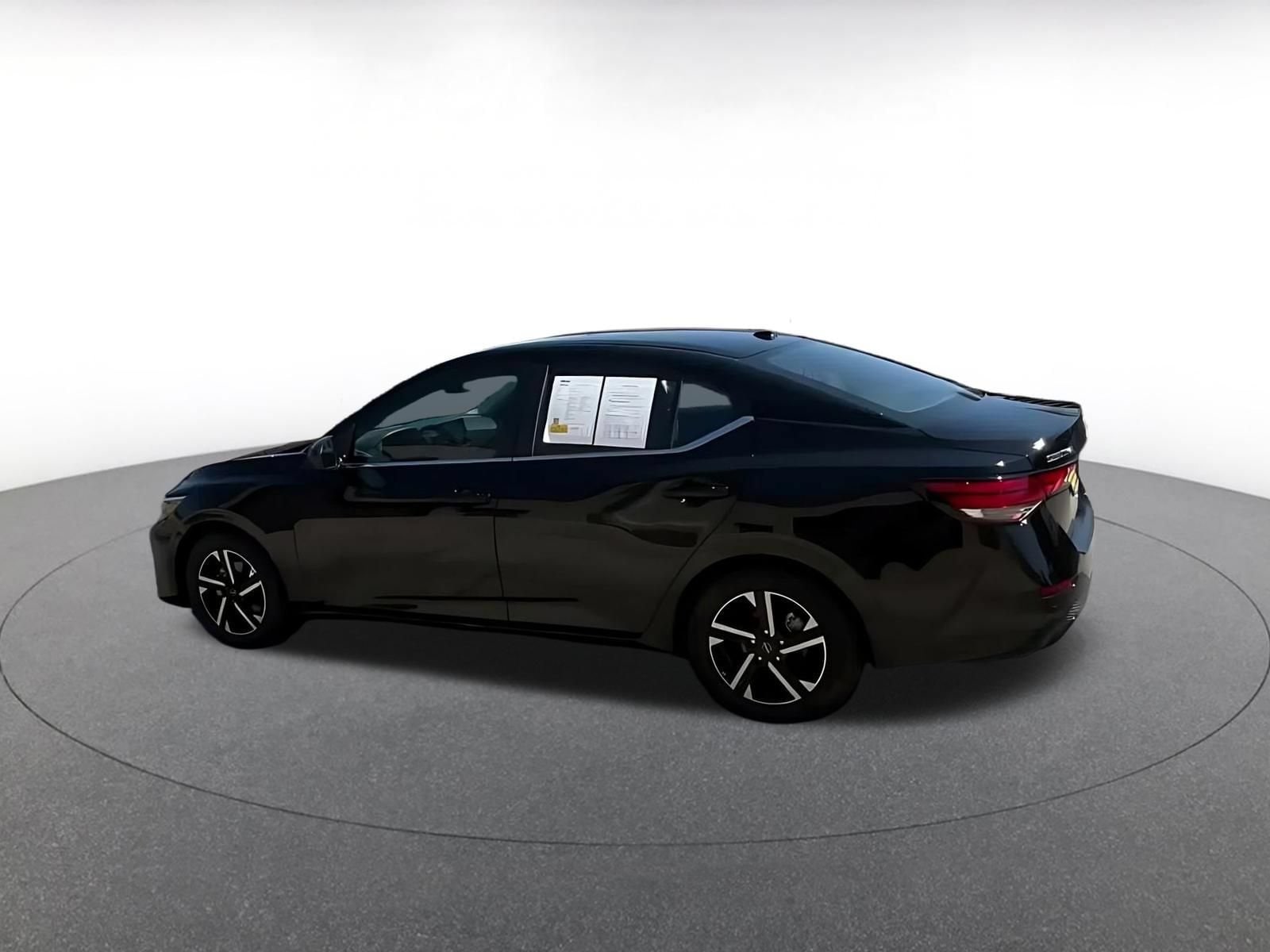 Thumbnail: 2025 Nissan Sentra - 9