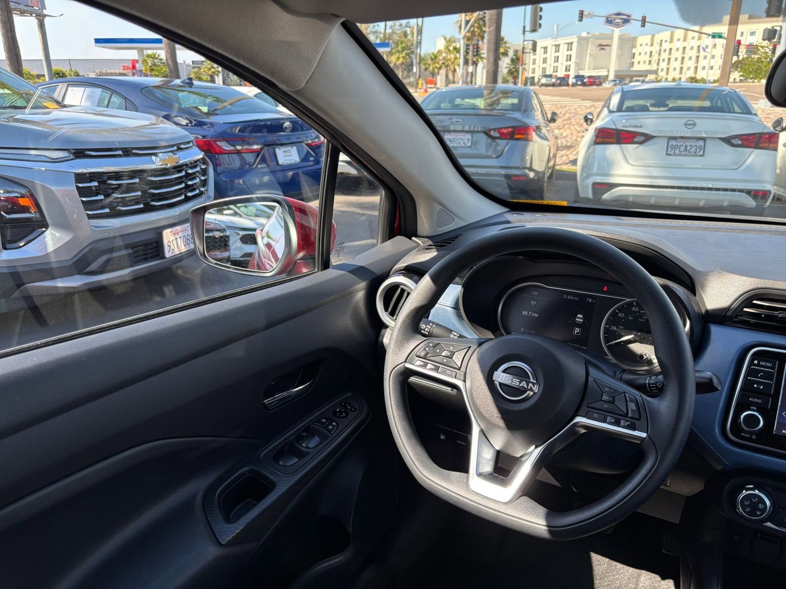 Thumbnail: 2025 Nissan Versa - 32