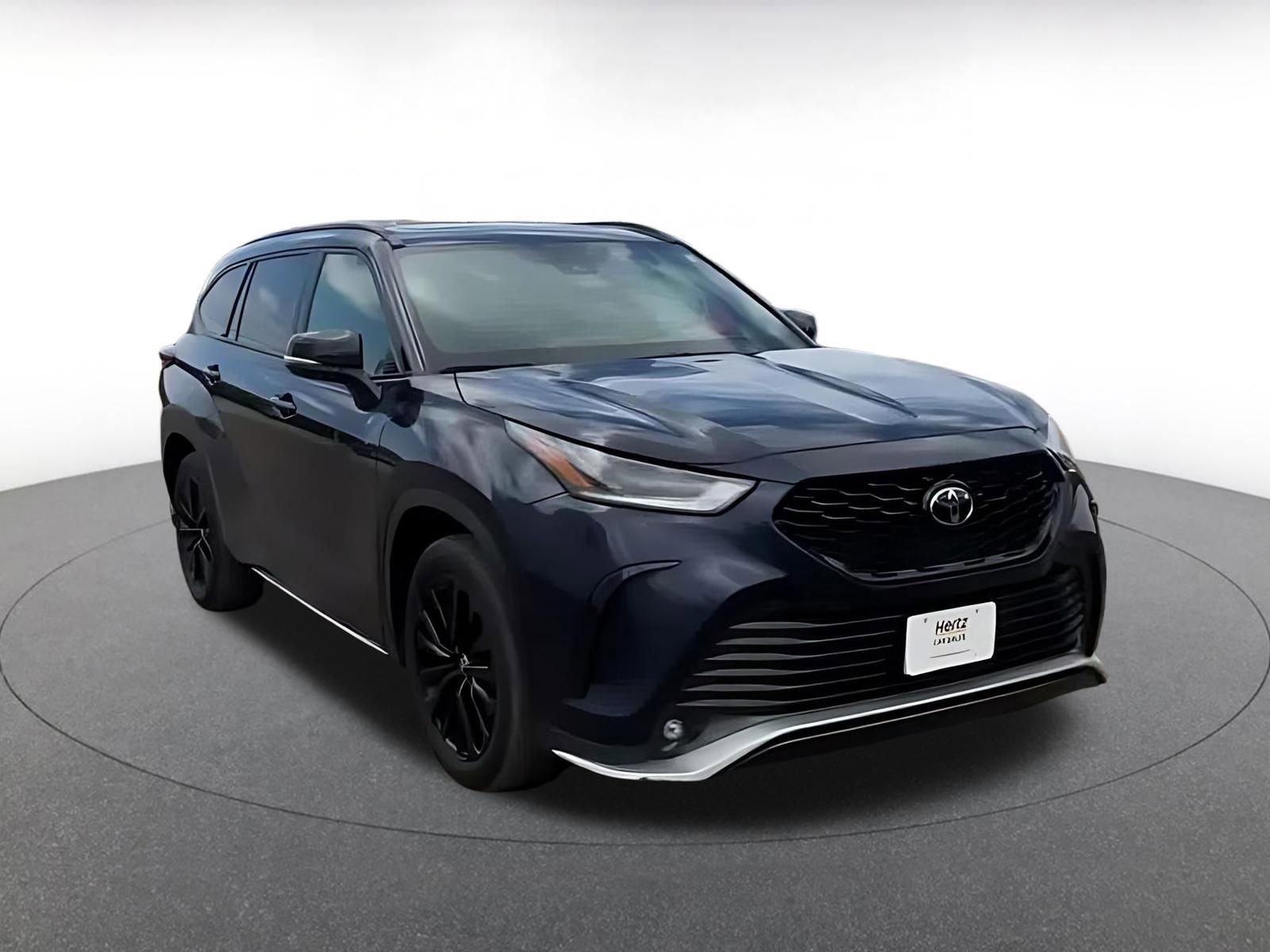 Thumbnail: 2025 Toyota Highlander - 3