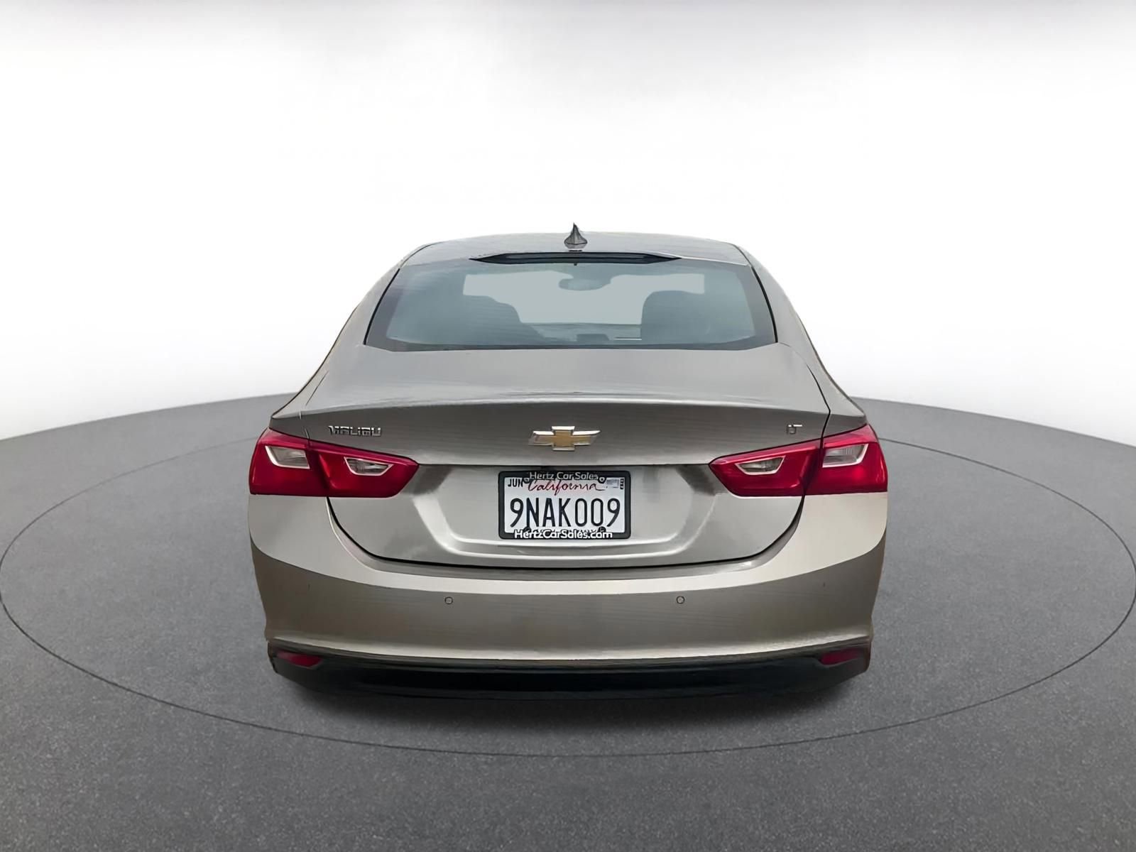 Thumbnail: 2024 Chevrolet Malibu - 12