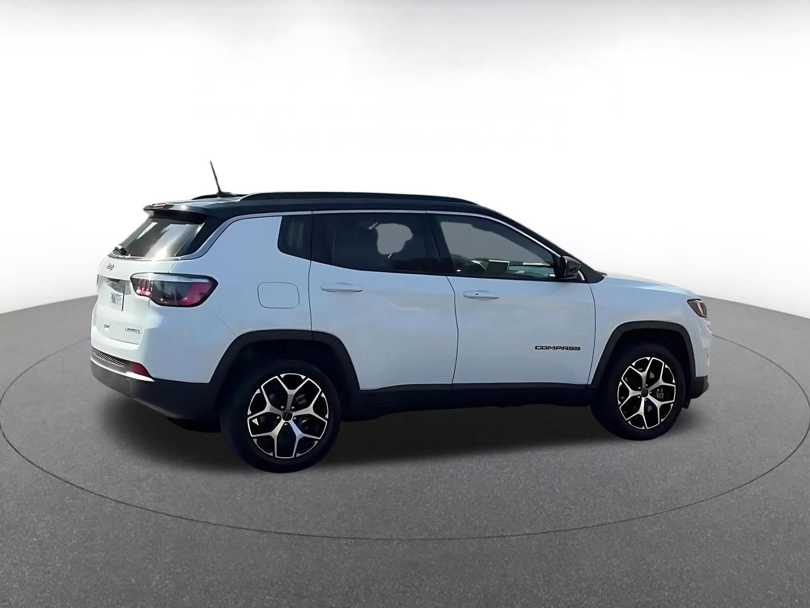 Thumbnail: 2025 Jeep Compass - 15