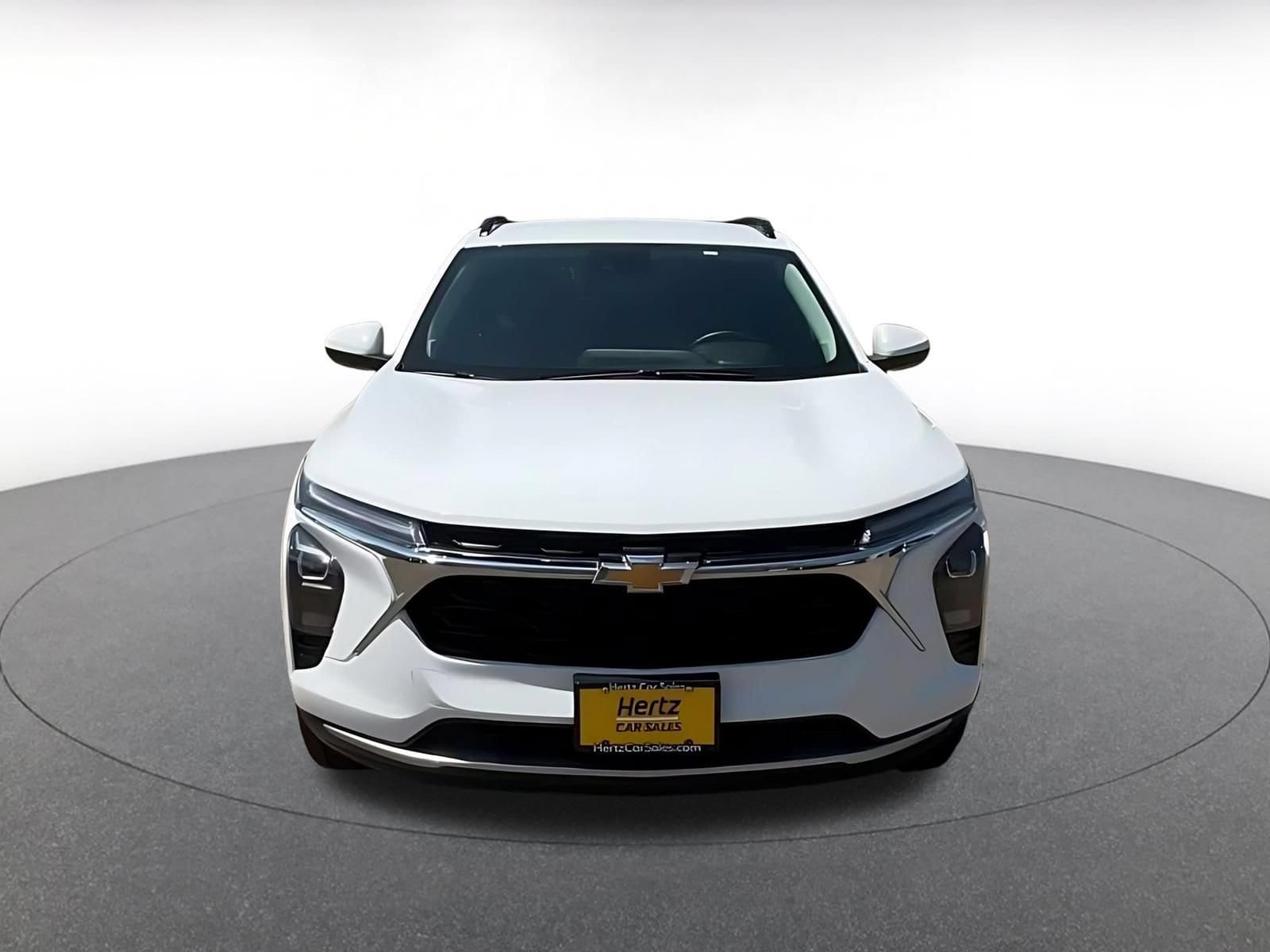 Thumbnail: 2025 Chevrolet Trax - 4