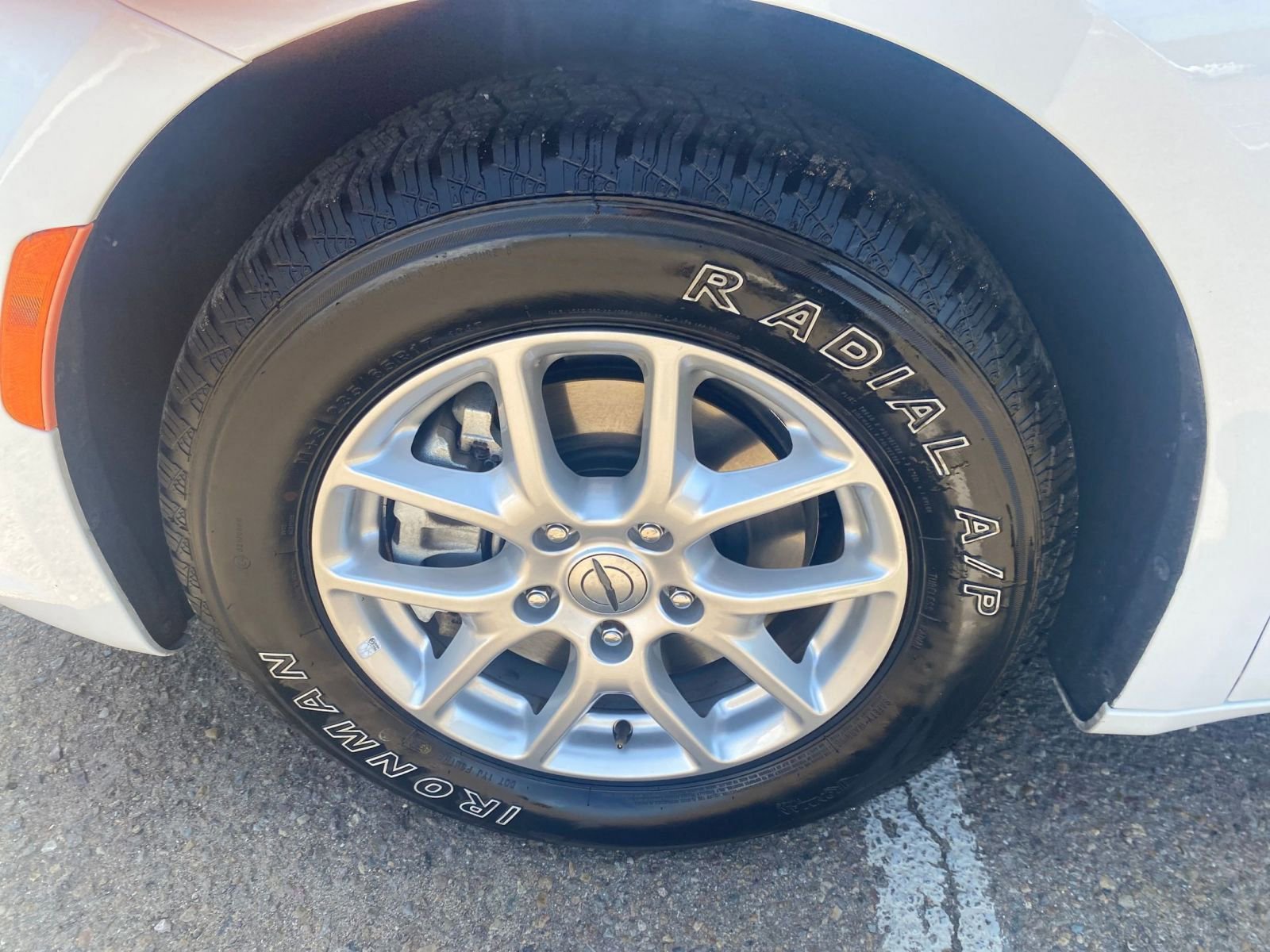 Thumbnail: 2023 Chrysler Pacifica - 29