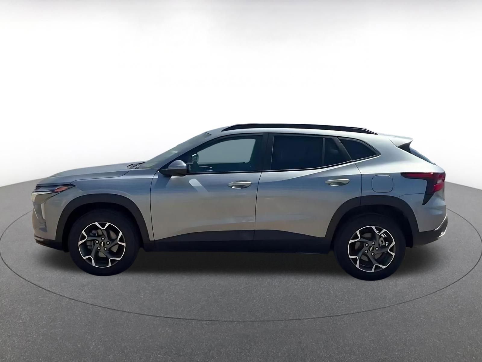 Thumbnail: 2025 Chevrolet Trax - 9