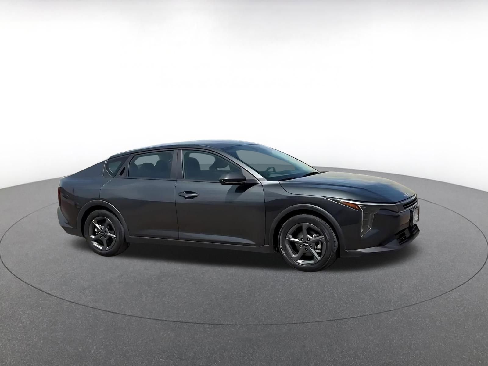 Thumbnail: 2025 Kia K4 - 2