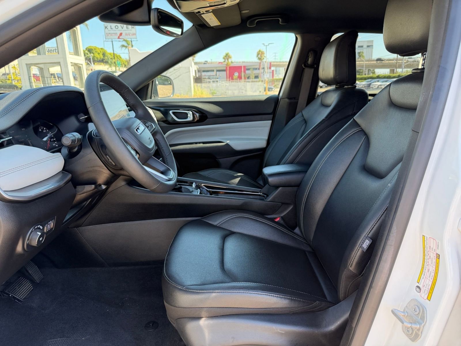 Thumbnail: 2025 Jeep Compass - 27