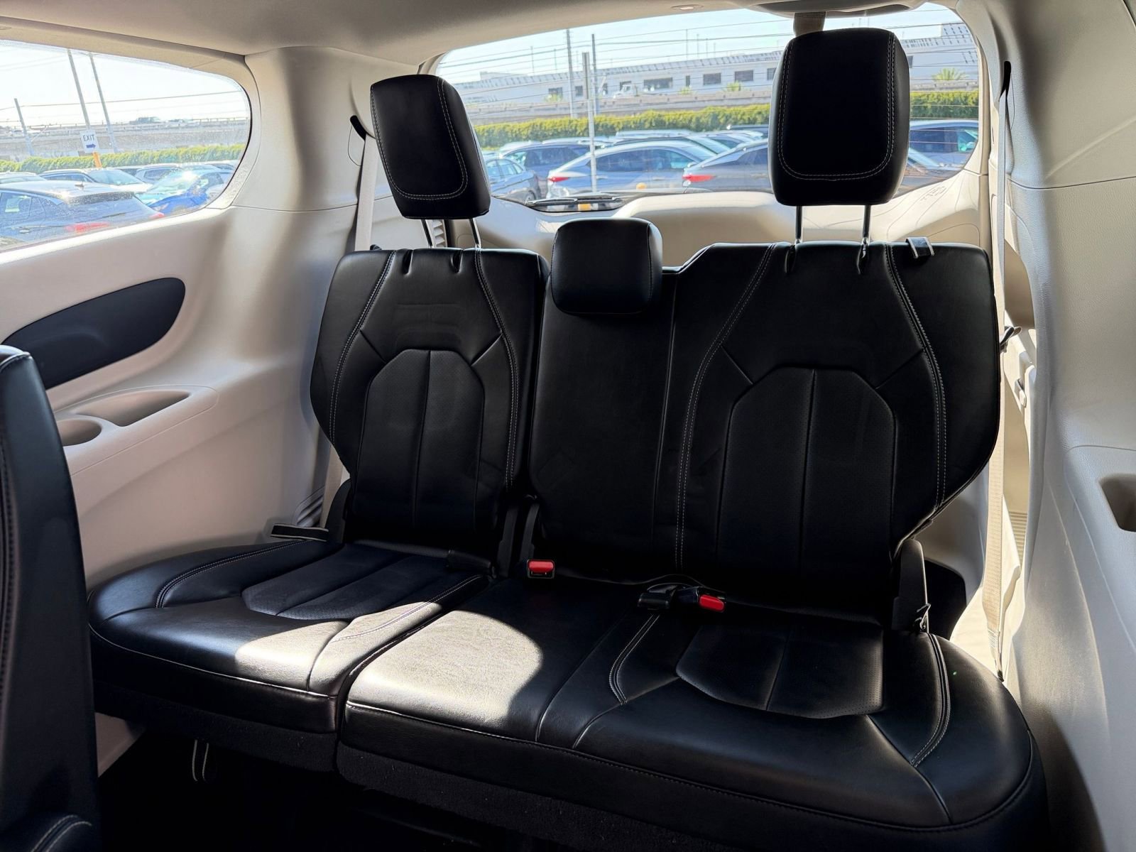 Thumbnail: 2024 Chrysler Pacifica - 29