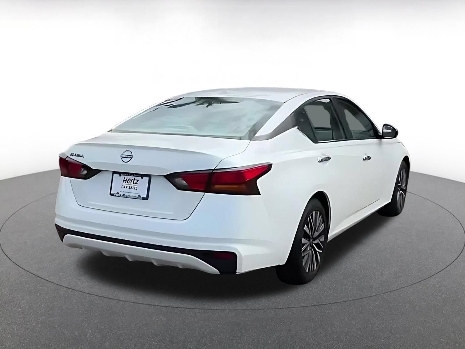 Thumbnail: 2025 Nissan Altima - 7
