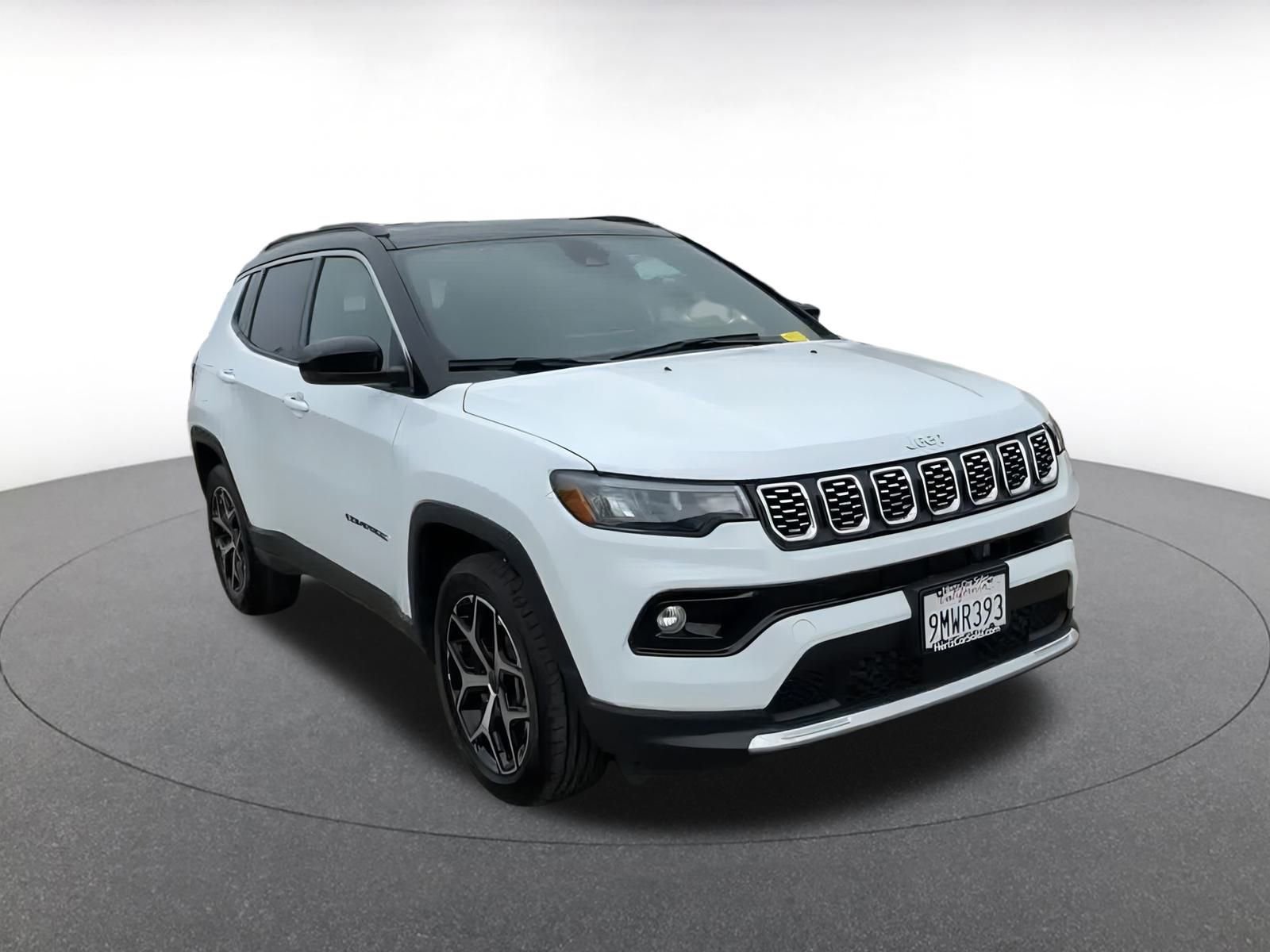 Thumbnail: 2025 Jeep Compass - 3