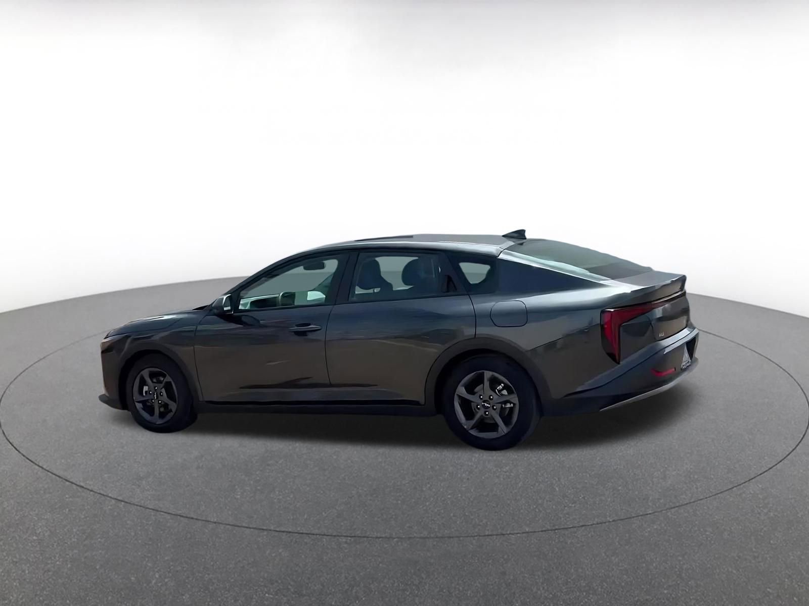 Thumbnail: 2025 Kia K4 - 10