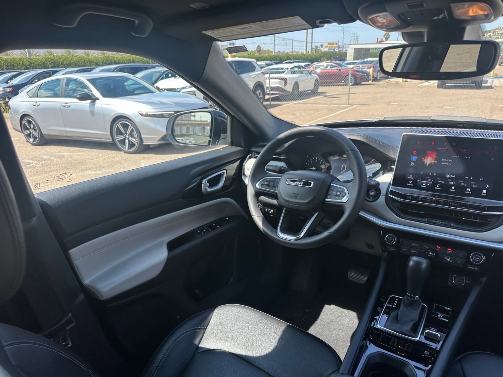 Thumbnail: 2025 Jeep Compass - 34