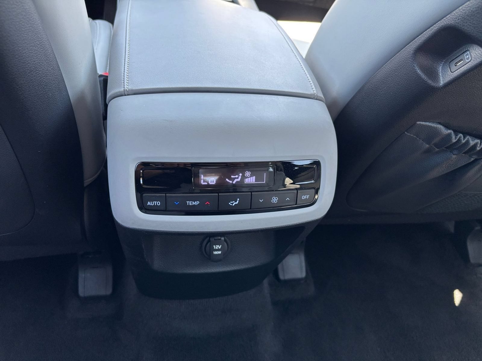 Thumbnail: 2025 Hyundai Palisade - 25