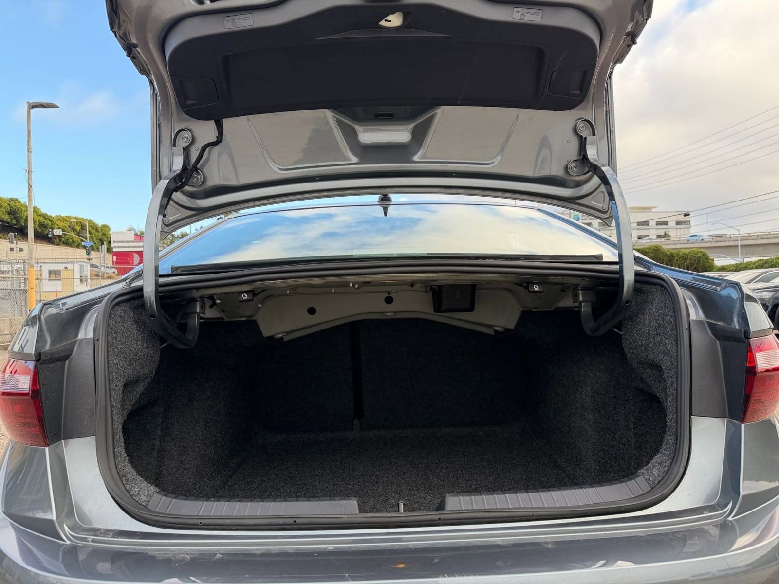 Thumbnail: 2025 Volkswagen Jetta - 29