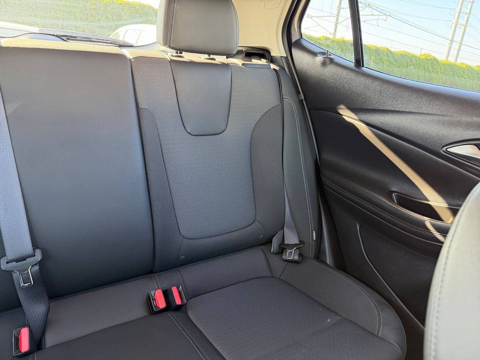 Thumbnail: 2025 Buick Encore GX - 35