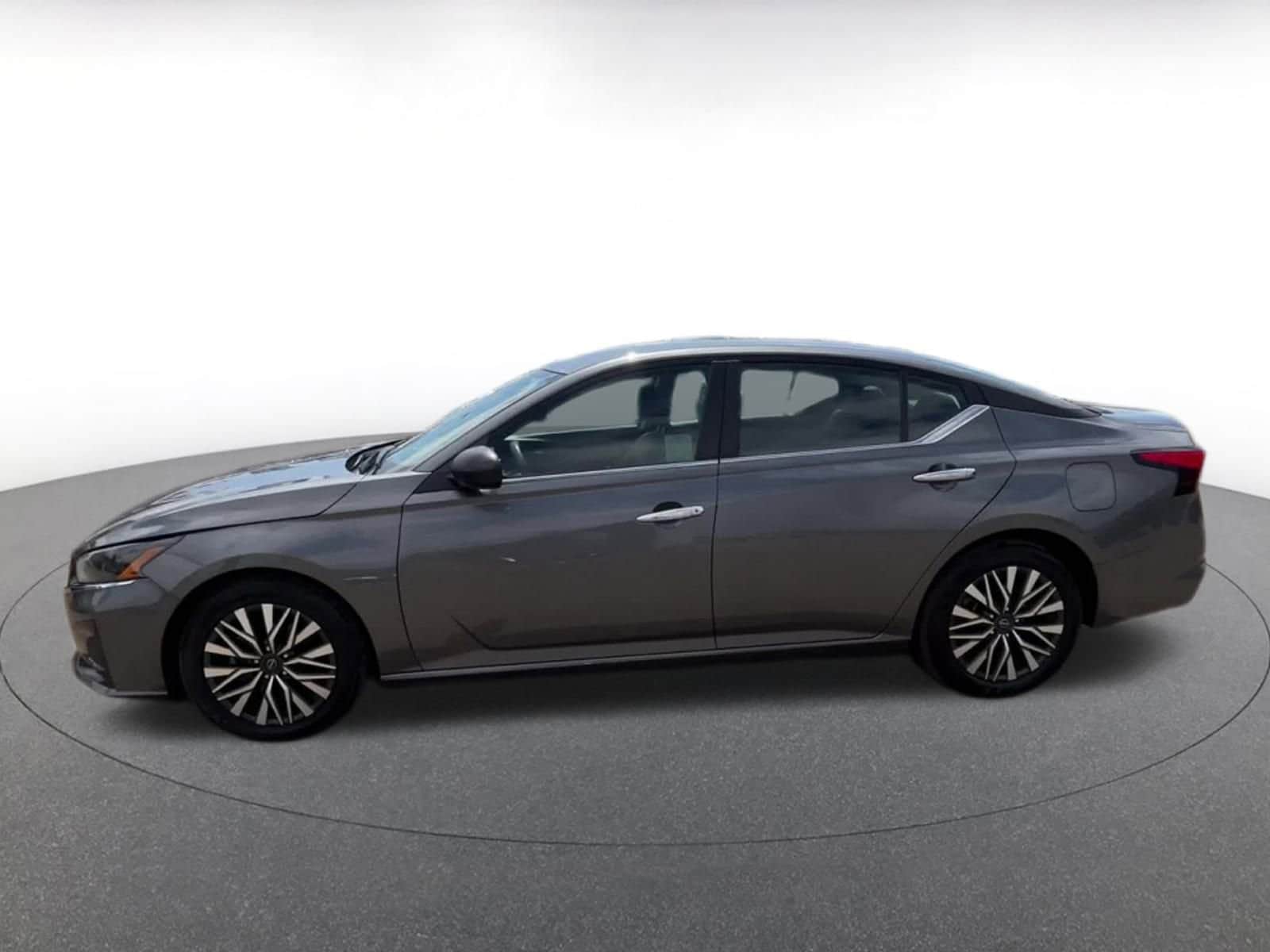 Thumbnail: 2024 Nissan Altima - 9