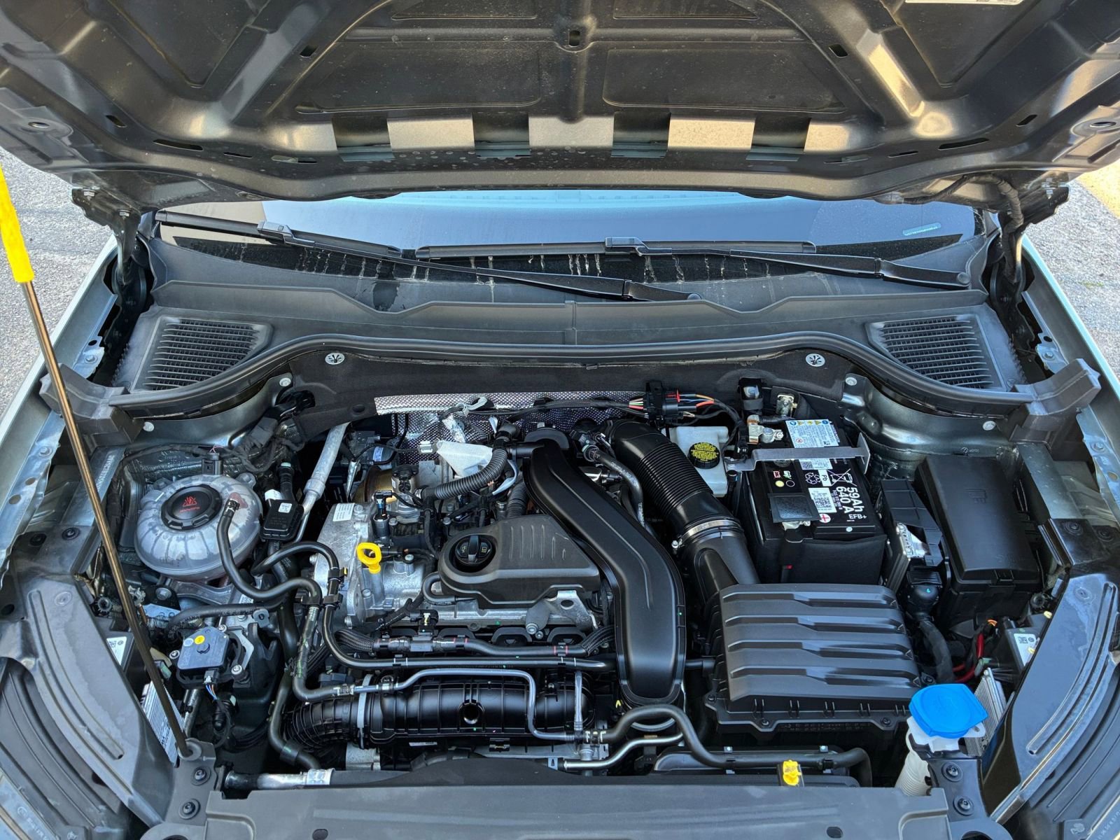 Thumbnail: 2025 Volkswagen Taos - 33