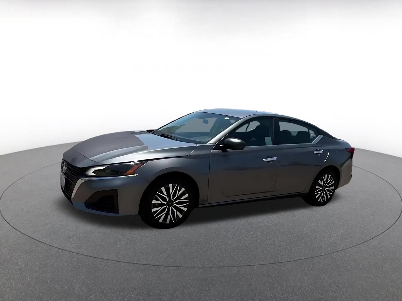 Thumbnail: 2025 Nissan Altima - 8