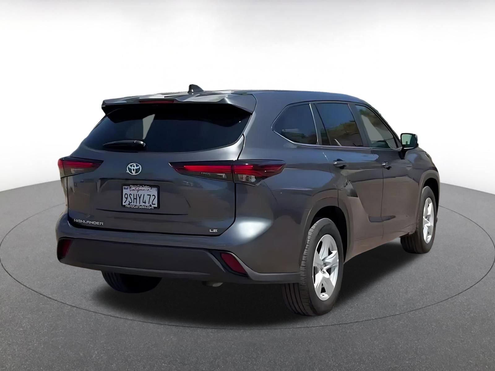 Thumbnail: 2025 Toyota Highlander - 14