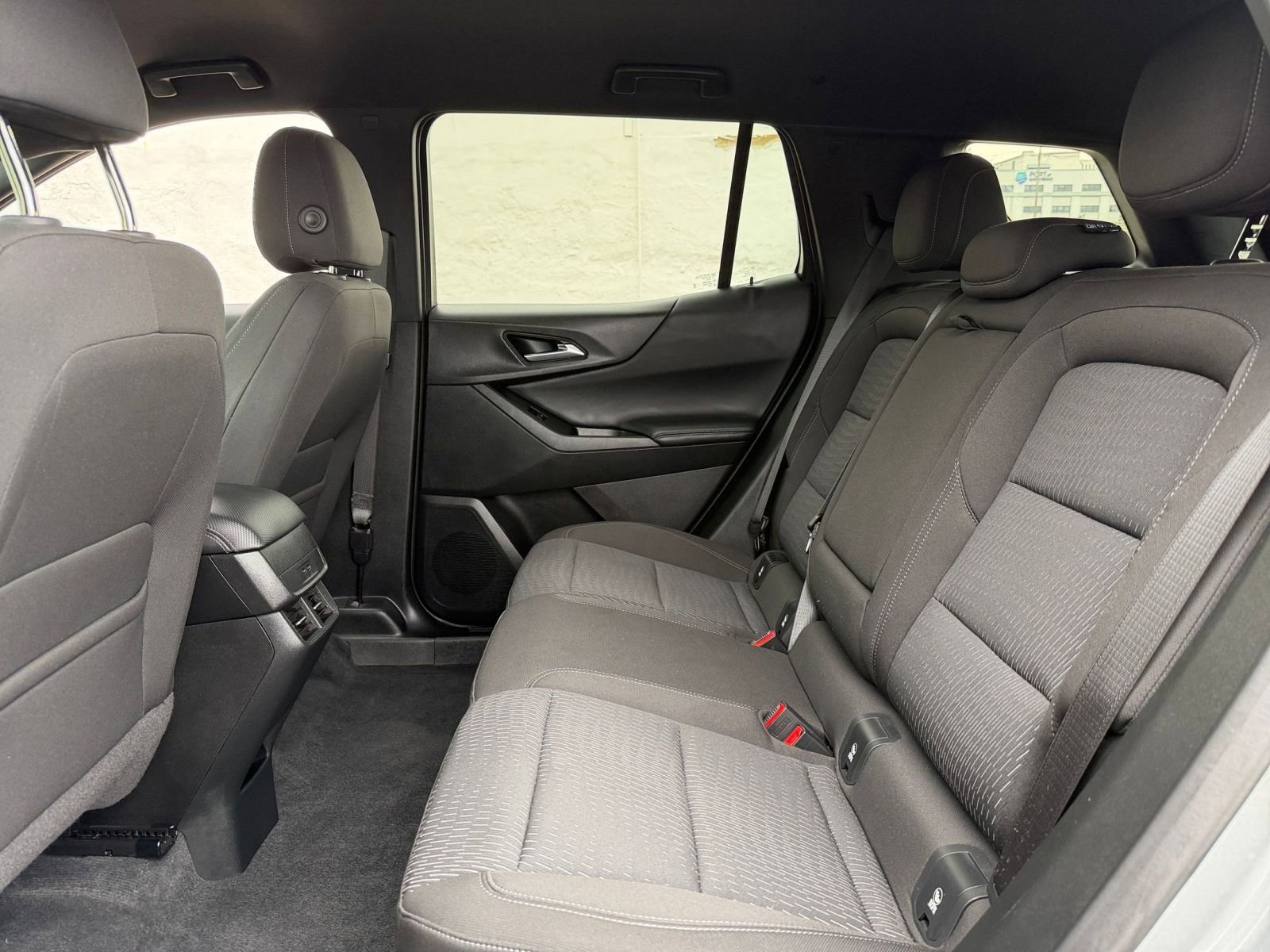 Thumbnail: 2025 Chevrolet Equinox - 24