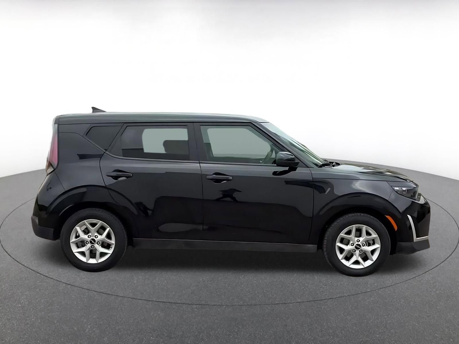 Thumbnail: 2025 Kia Soul - 16