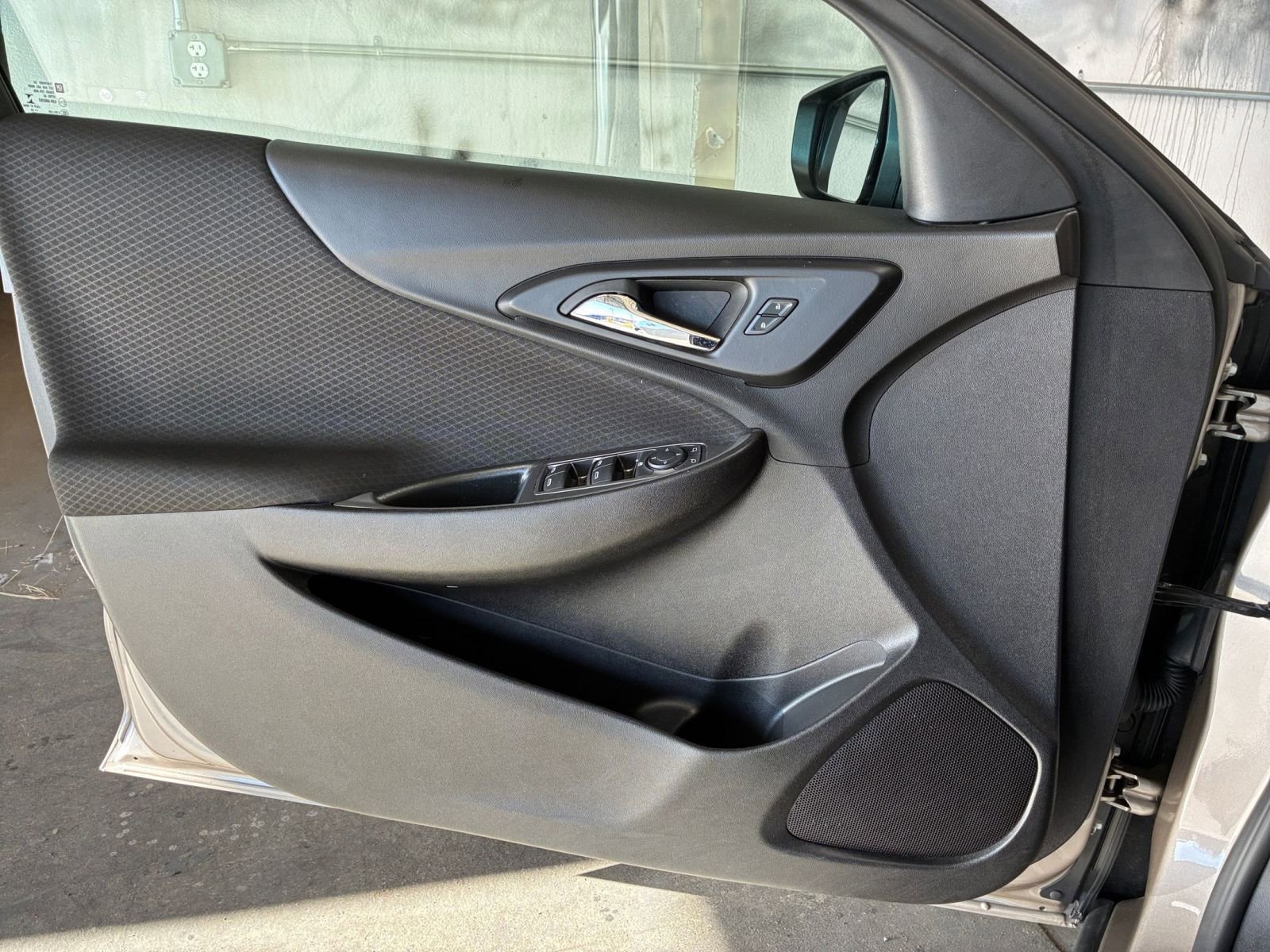 Thumbnail: 2024 Chevrolet Malibu - 18