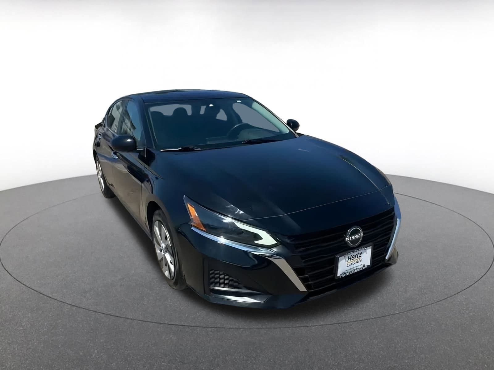 Thumbnail: 2023 Nissan Altima - 3