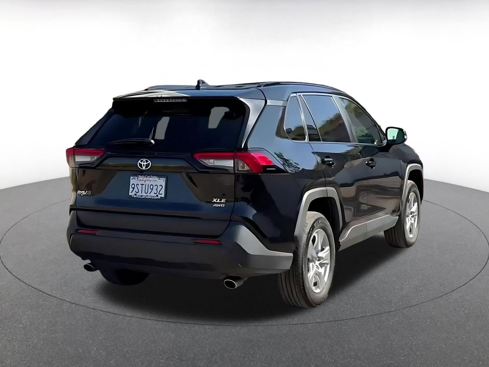 Thumbnail: 2025 Toyota RAV4 - 12