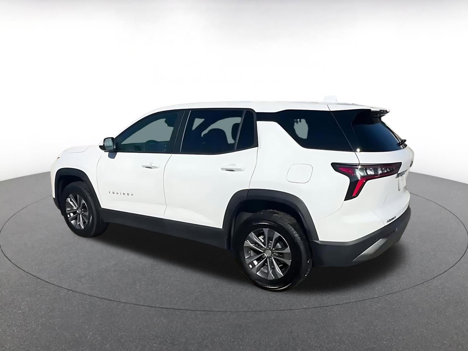 Thumbnail: 2025 Chevrolet Equinox - 10