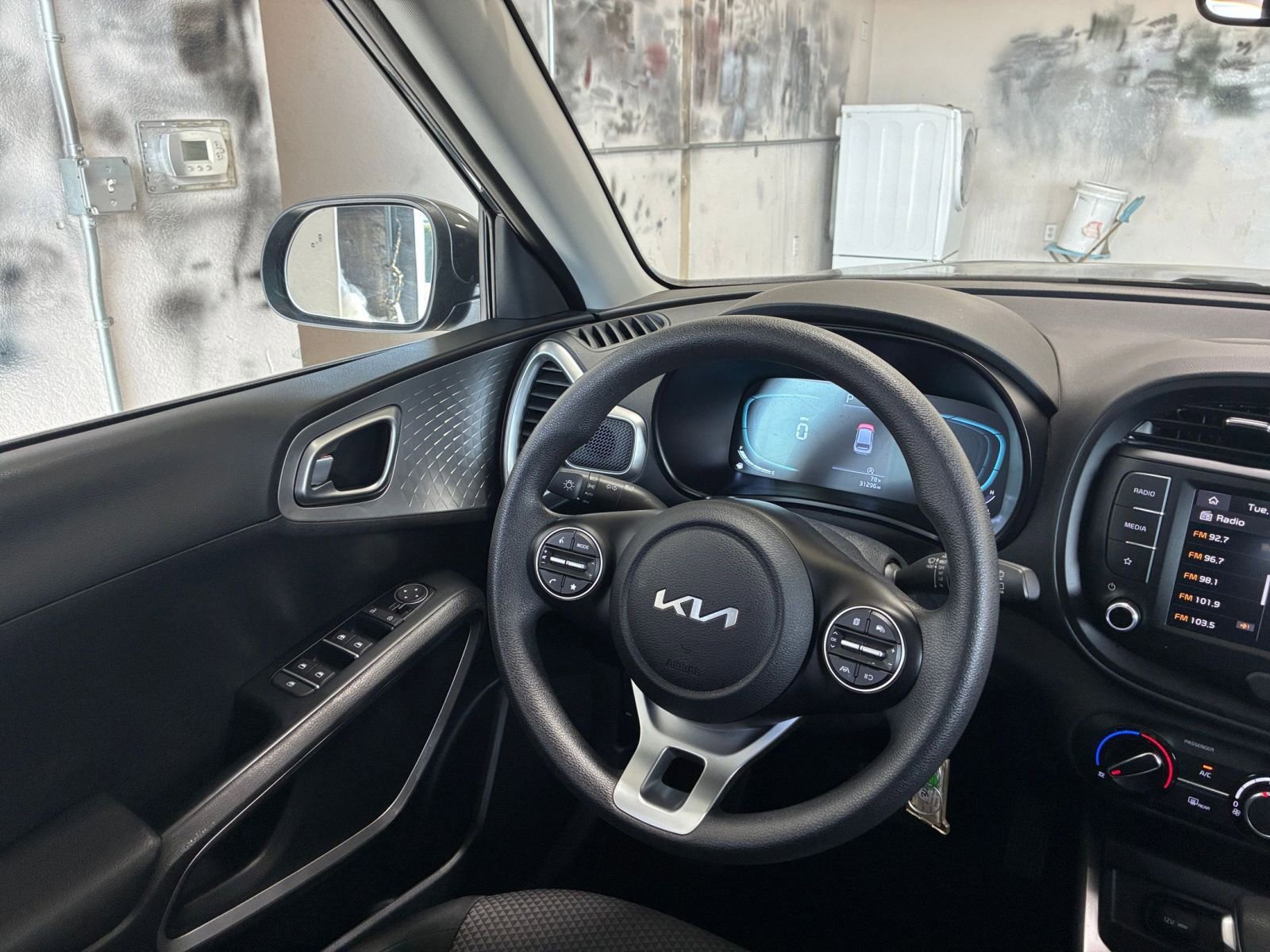 Thumbnail: 2025 Kia Soul - 32