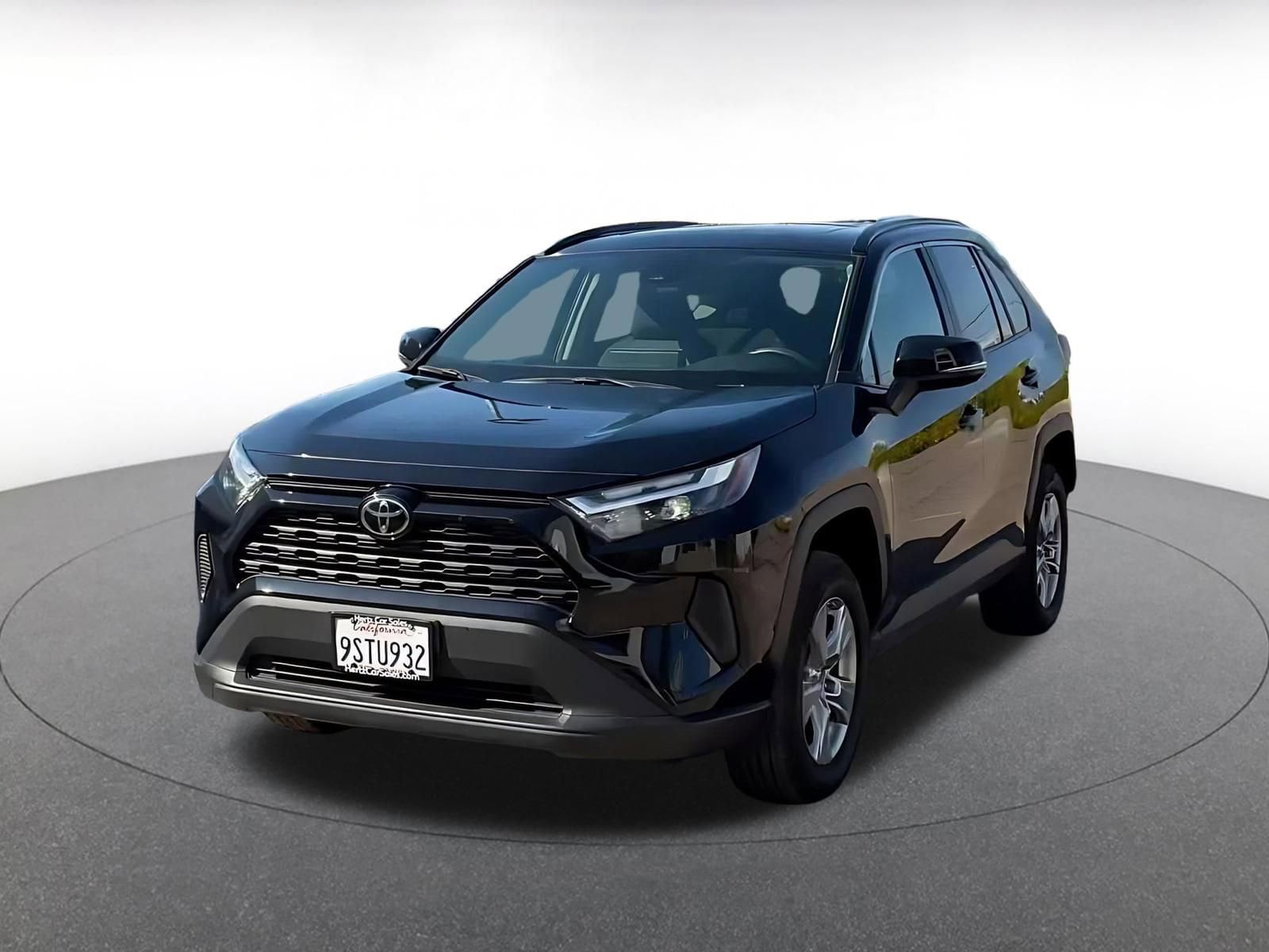 Thumbnail: 2025 Toyota RAV4 - 4