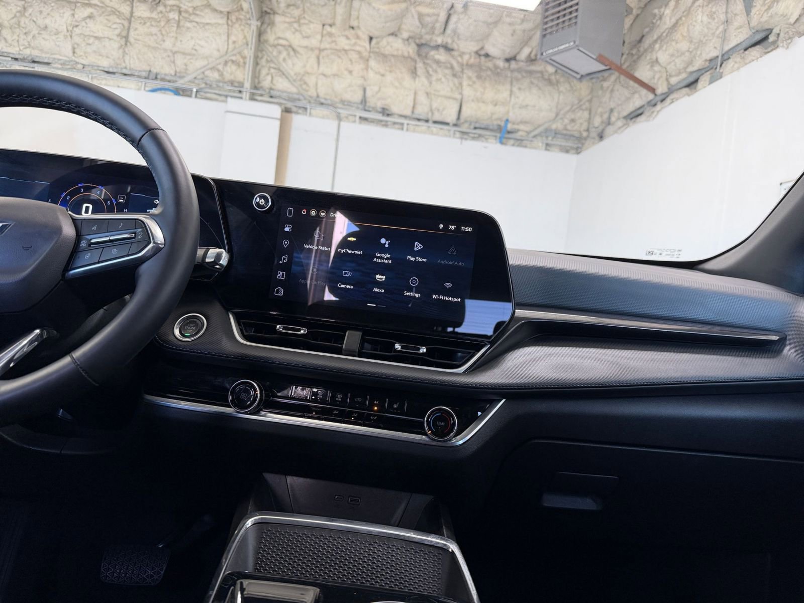 Thumbnail: 2025 Chevrolet Equinox - 18