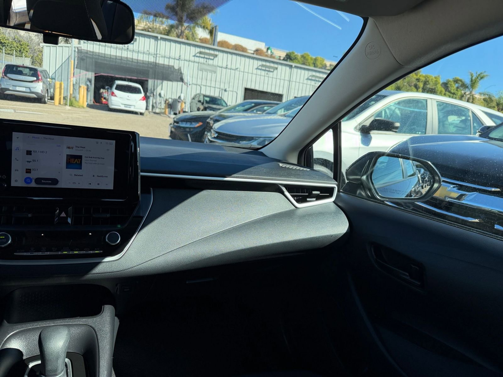 Thumbnail: 2025 Toyota Corolla - 33