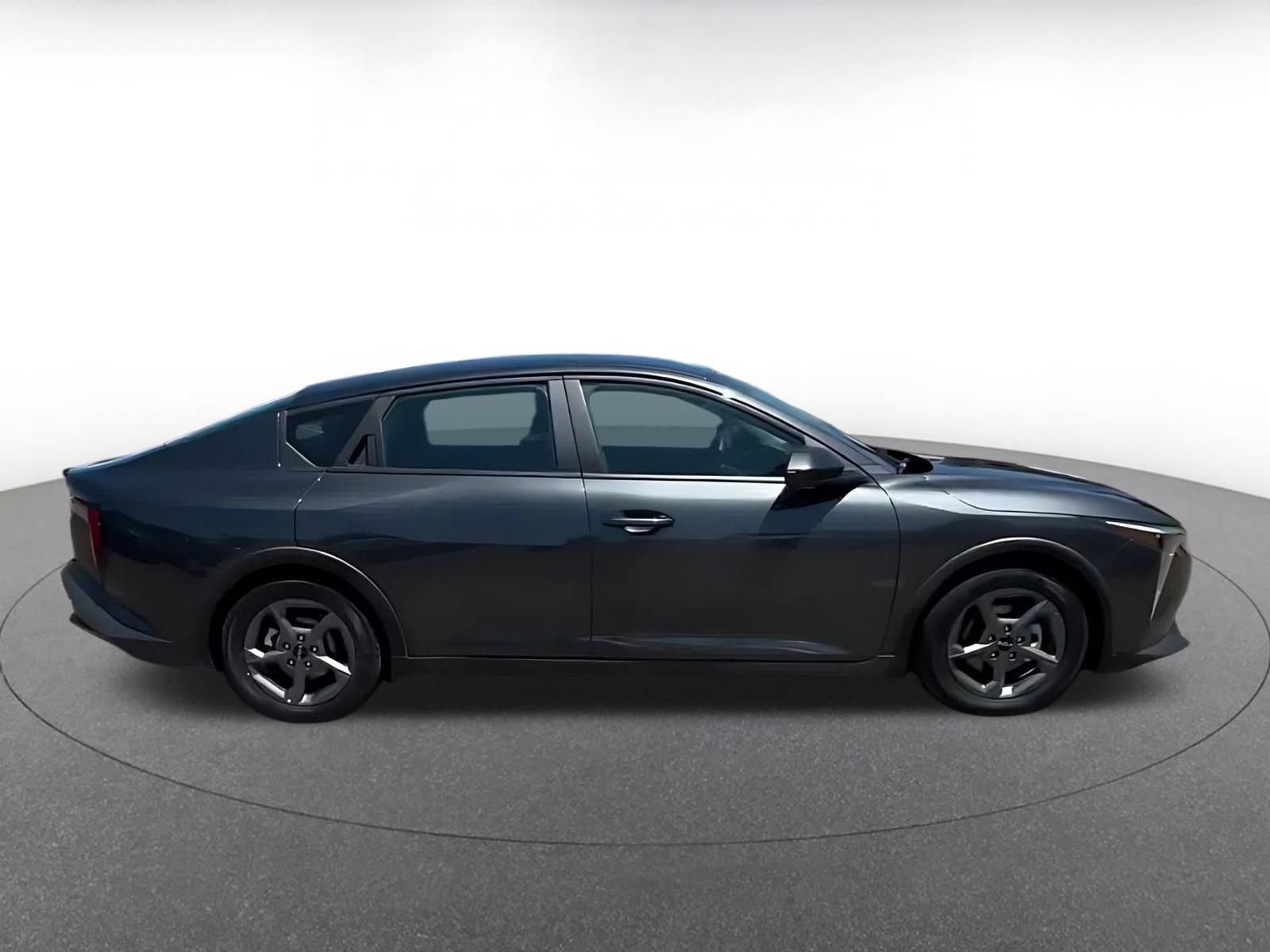 Thumbnail: 2025 Kia K4 - 16