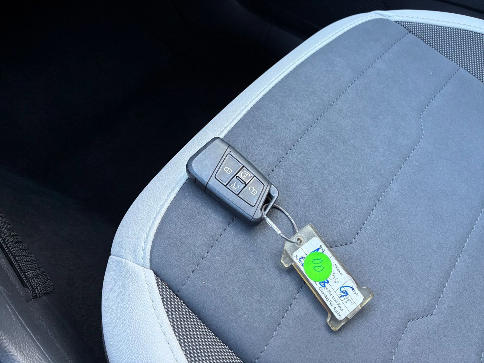 Thumbnail: 2025 Volkswagen Taos - 21