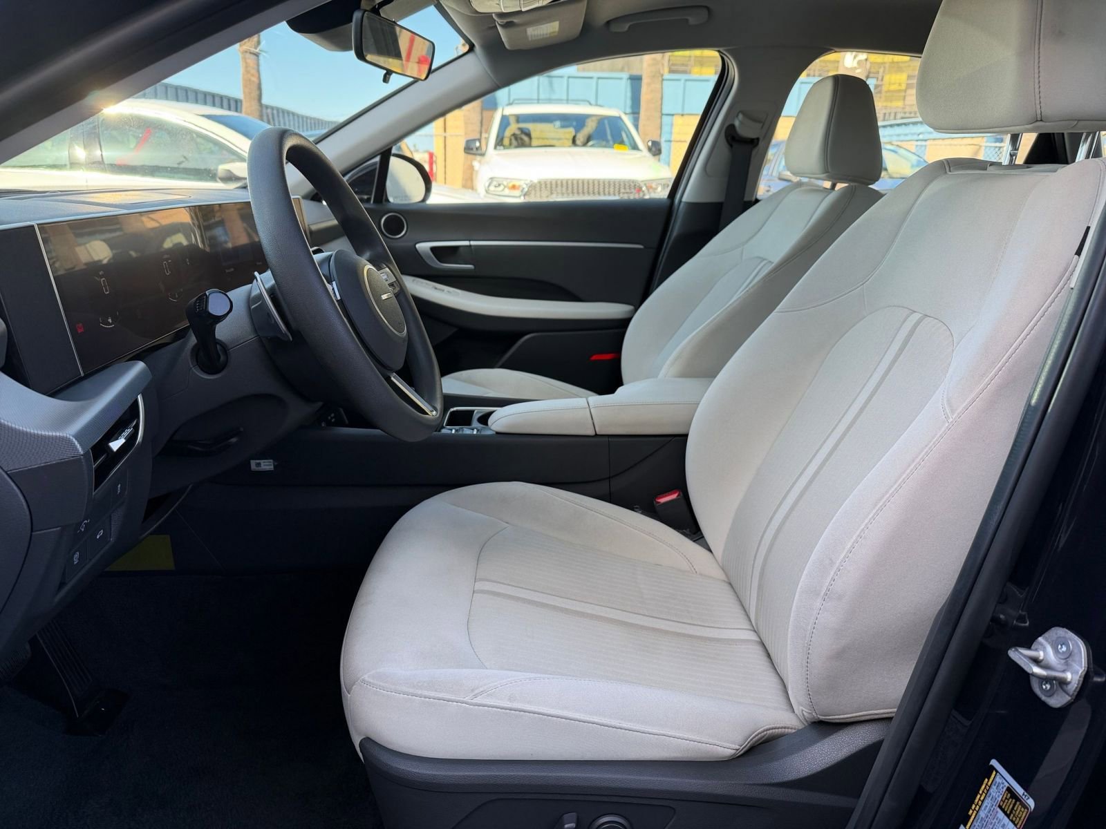 Thumbnail: 2025 Hyundai Sonata - 25