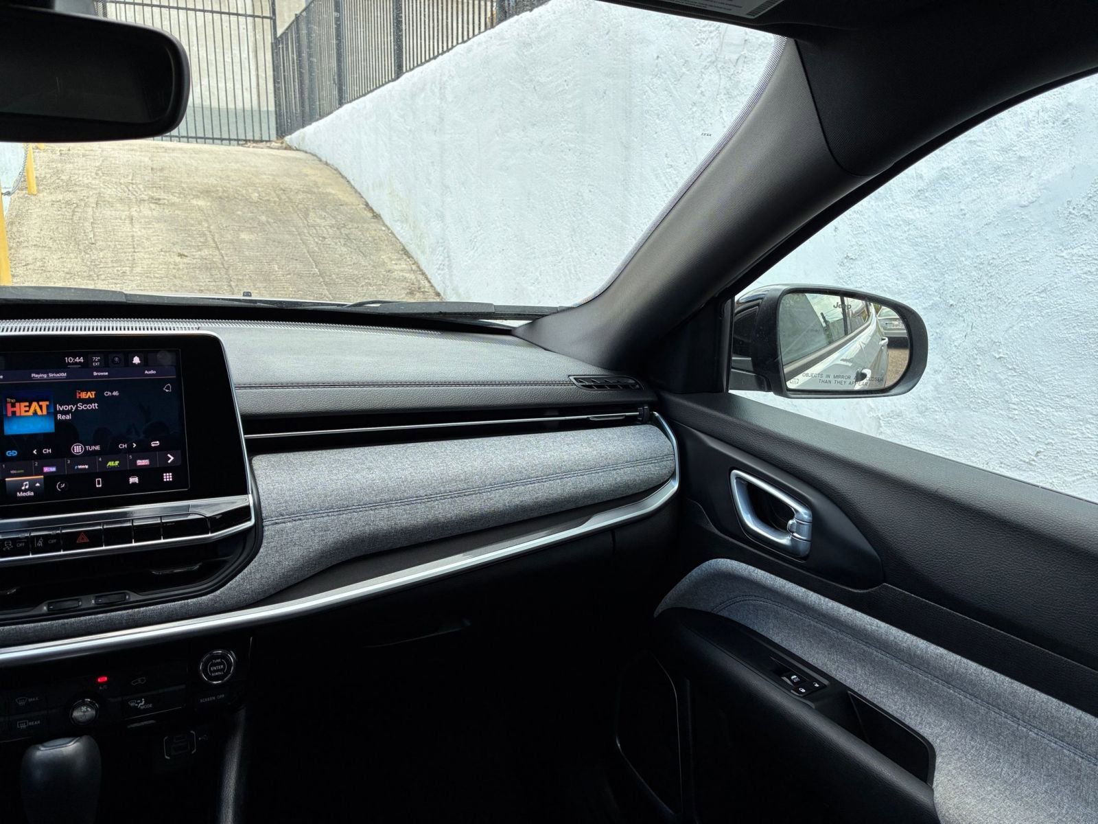 Thumbnail: 2025 Jeep Compass - 34