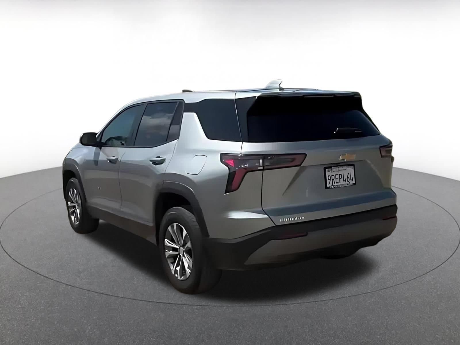 Thumbnail: 2025 Chevrolet Equinox - 10