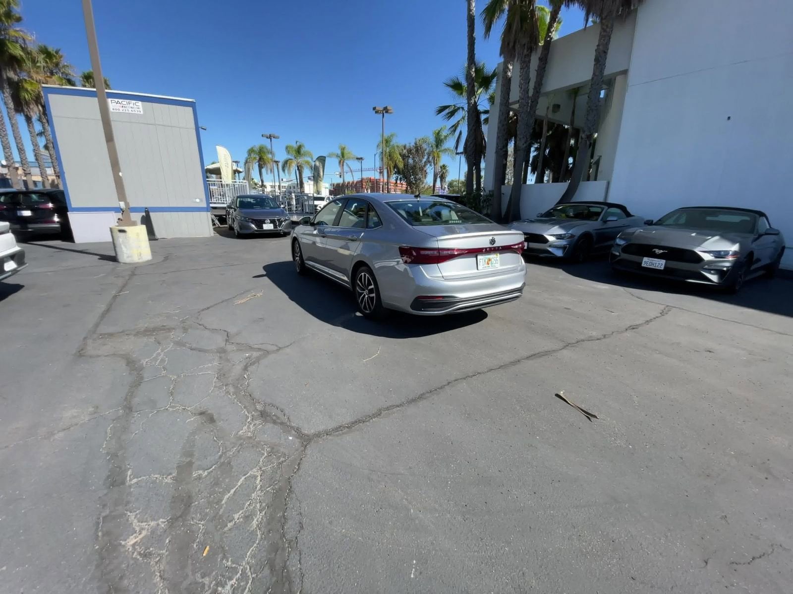 Thumbnail: 2025 Volkswagen Jetta - 15