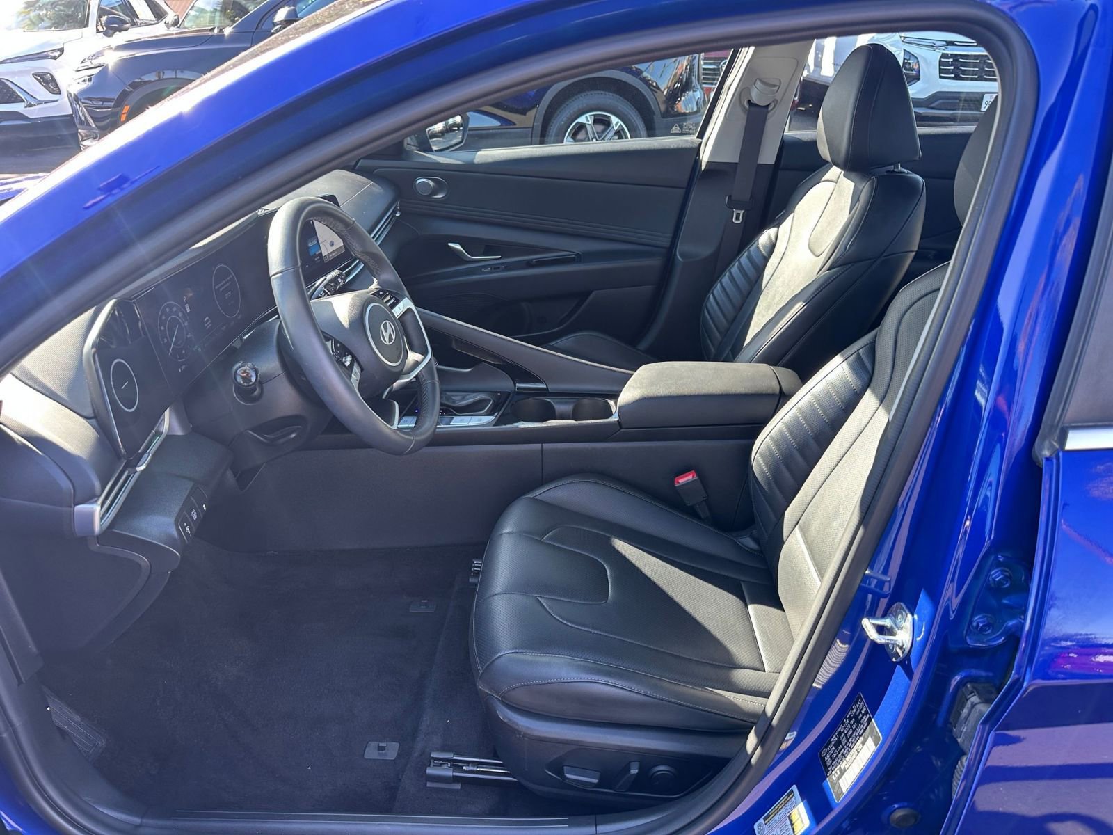 Thumbnail: 2025 Hyundai Elantra - 25