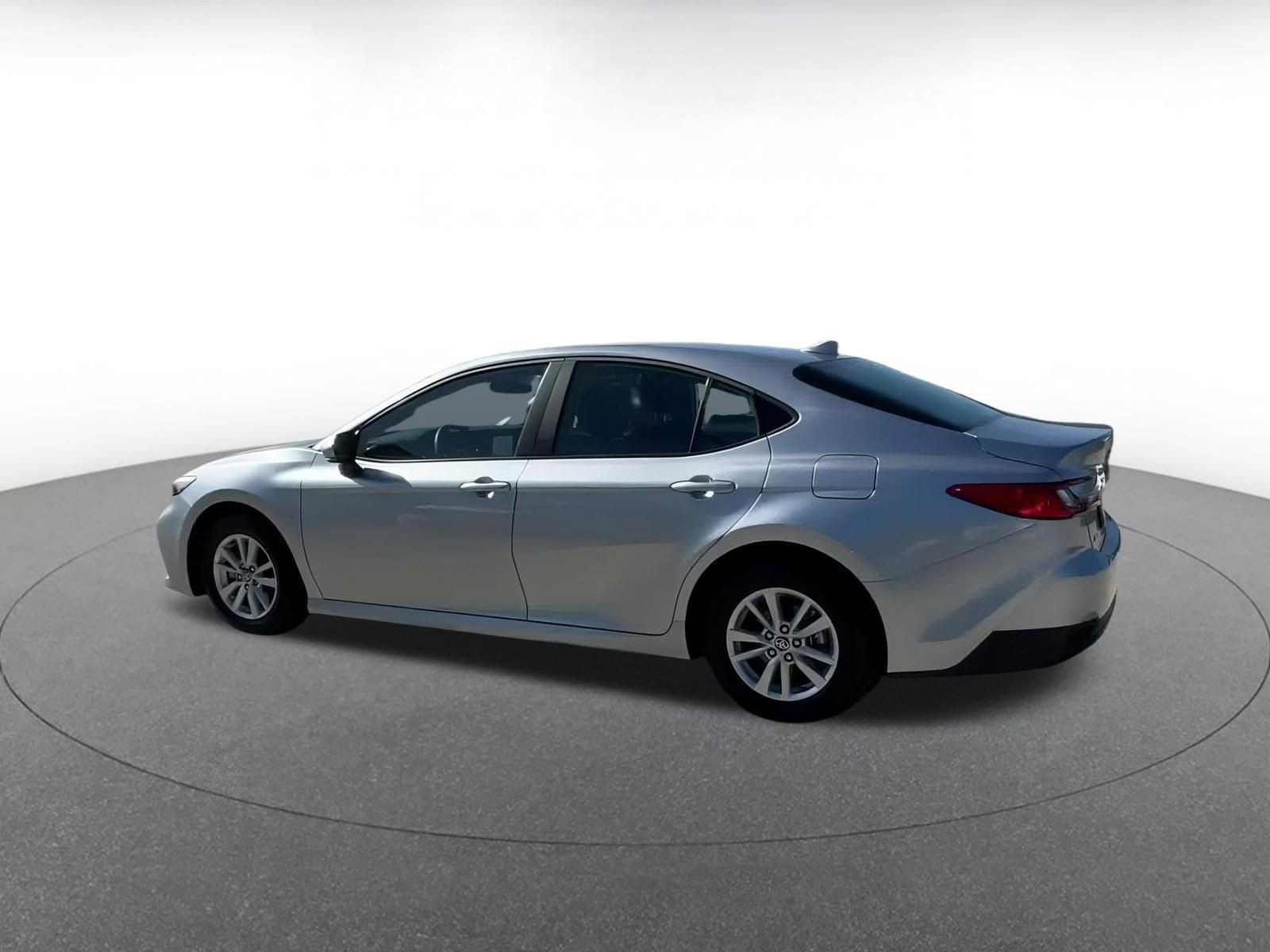 Thumbnail: 2025 Toyota Camry - 10