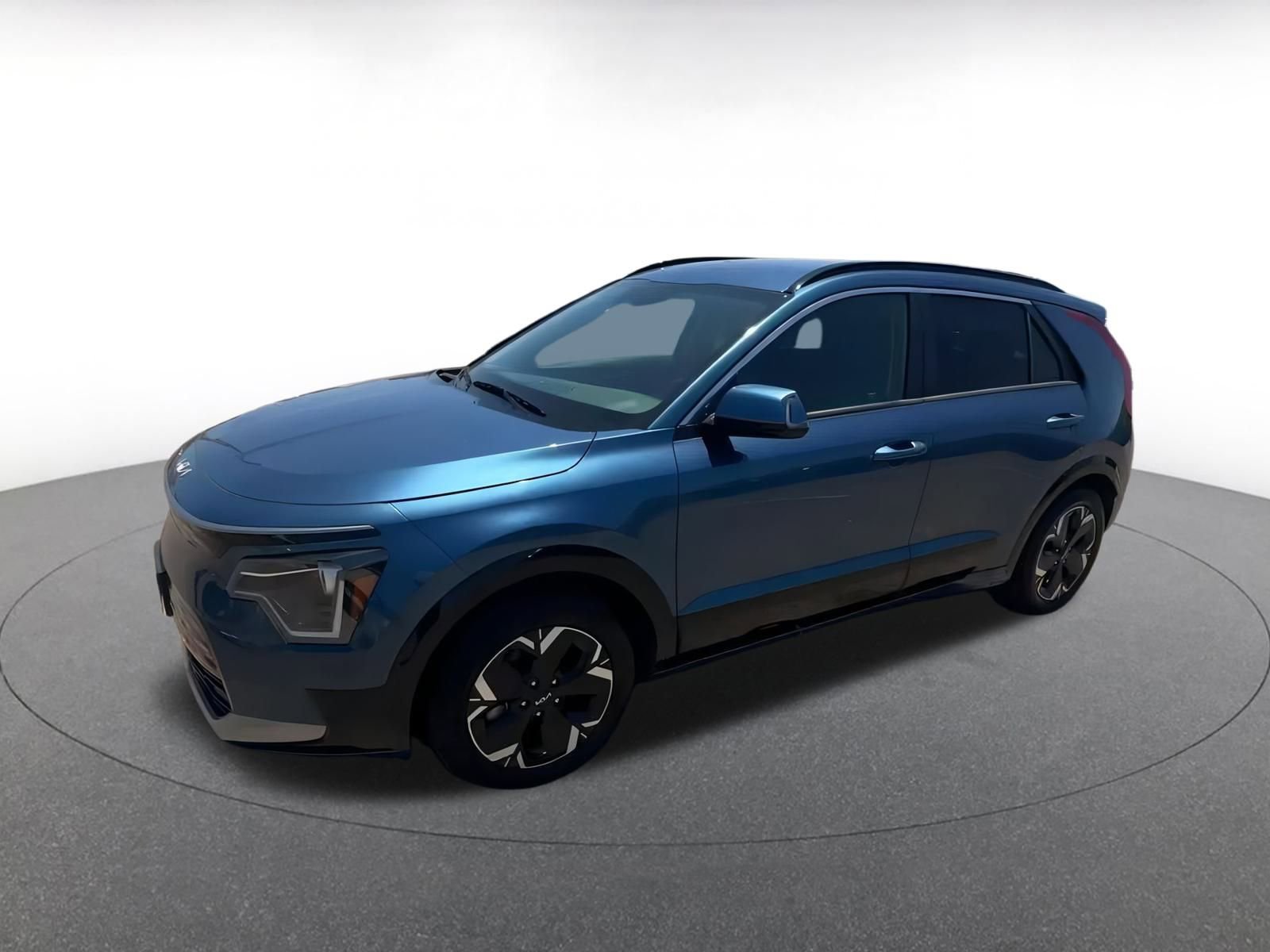 Thumbnail: 2023 Kia Niro - 8