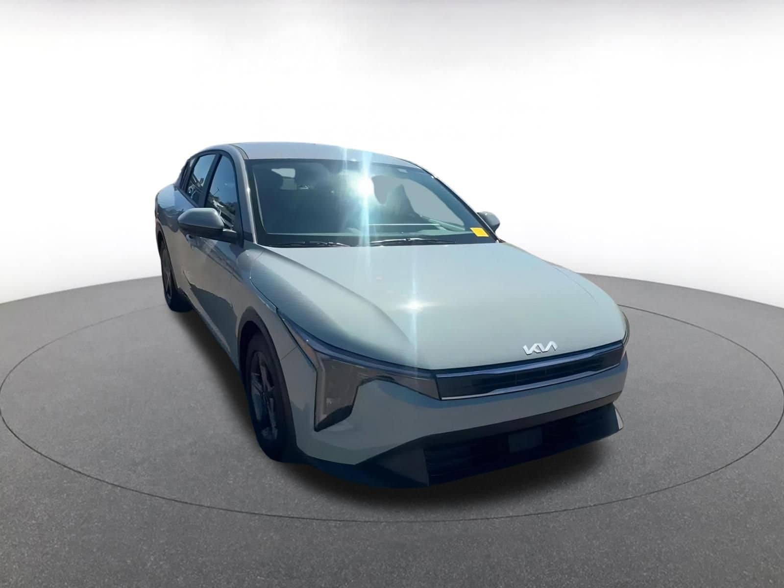 Thumbnail: 2025 Kia K4 - 3