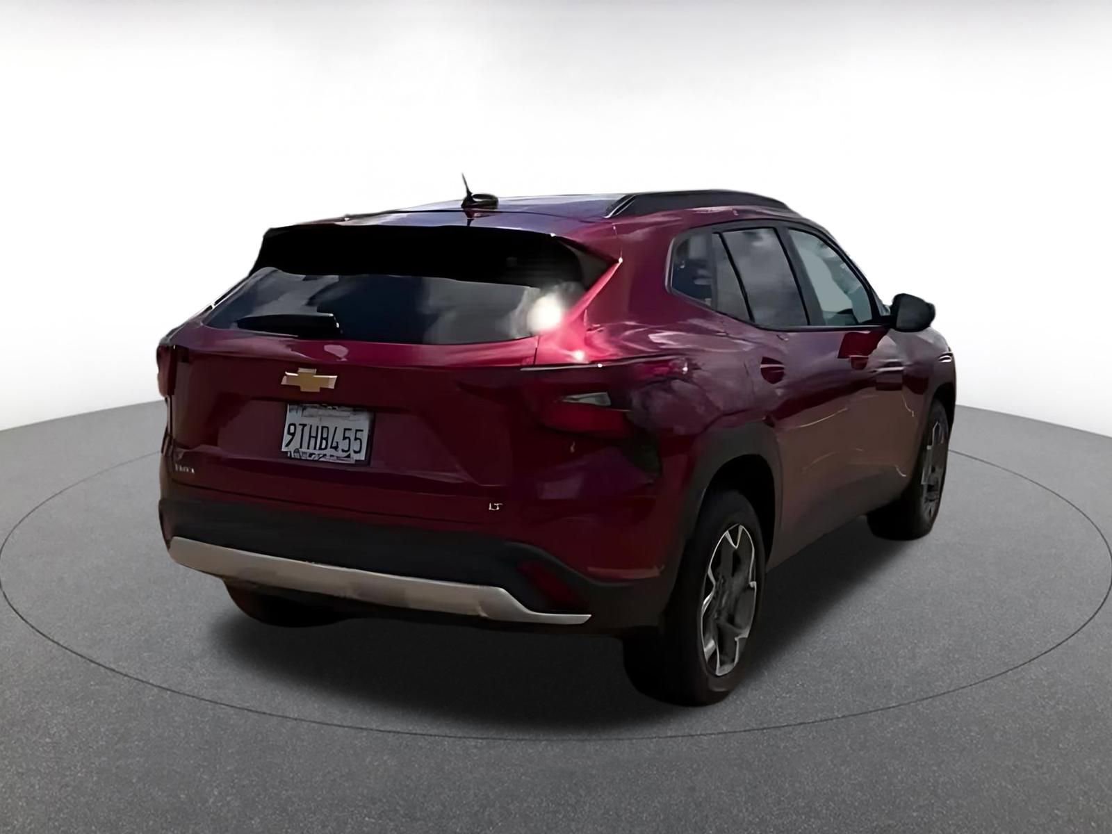 Thumbnail: 2025 Chevrolet Trax - 14