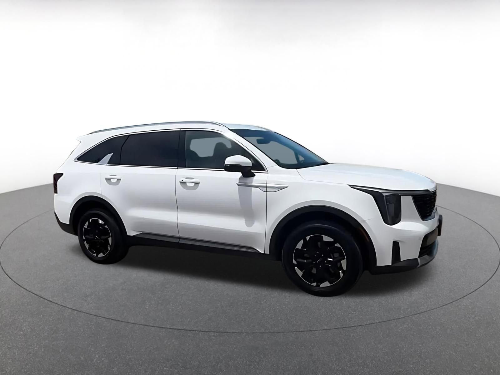 Thumbnail: 2024 Kia Sorento - 2