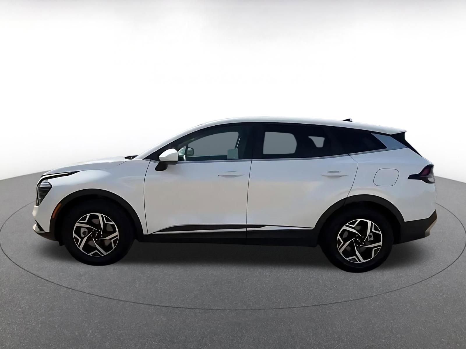 Thumbnail: 2025 Kia Sportage - 9