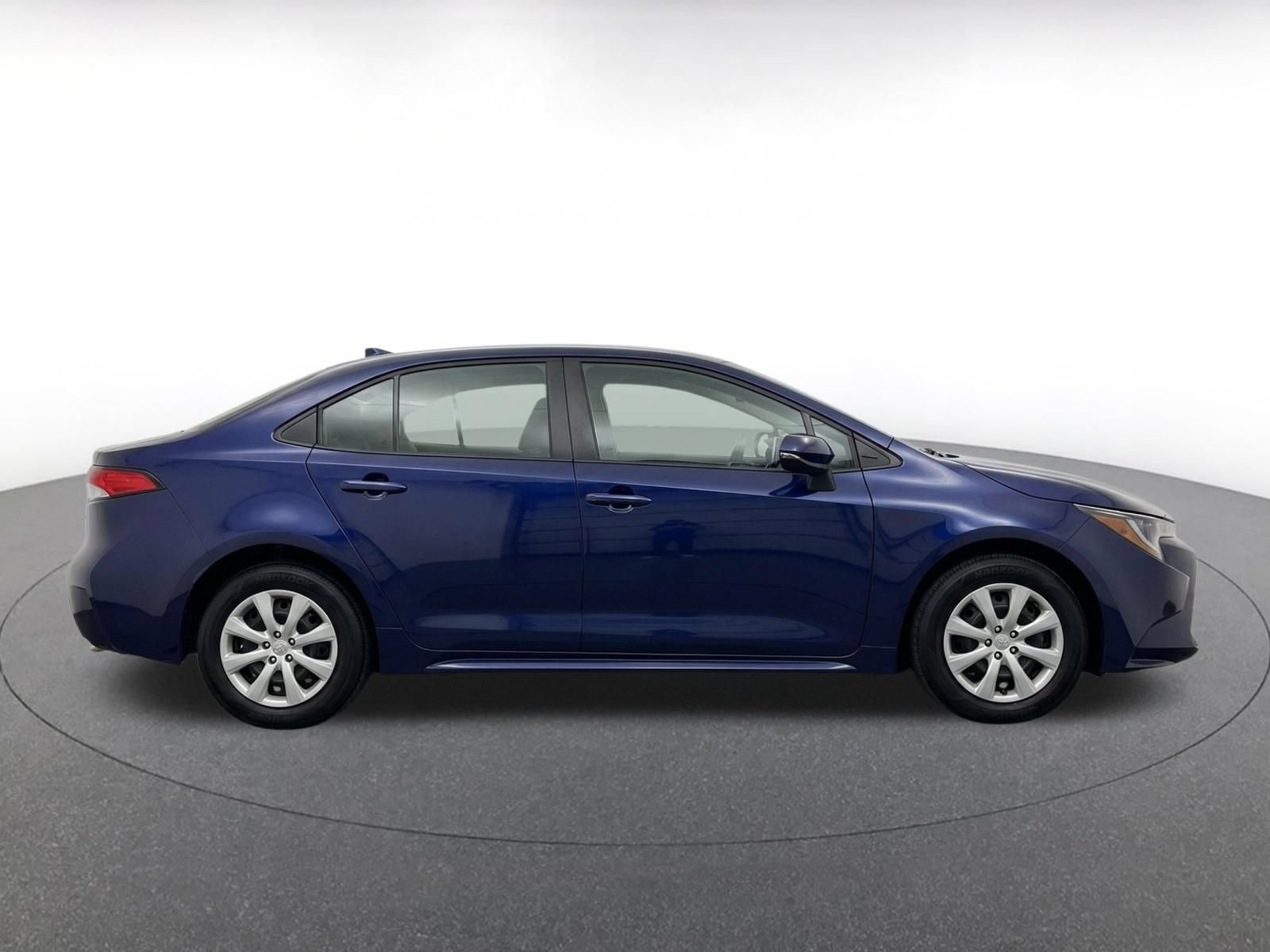 Thumbnail: 2025 Toyota Corolla - 10