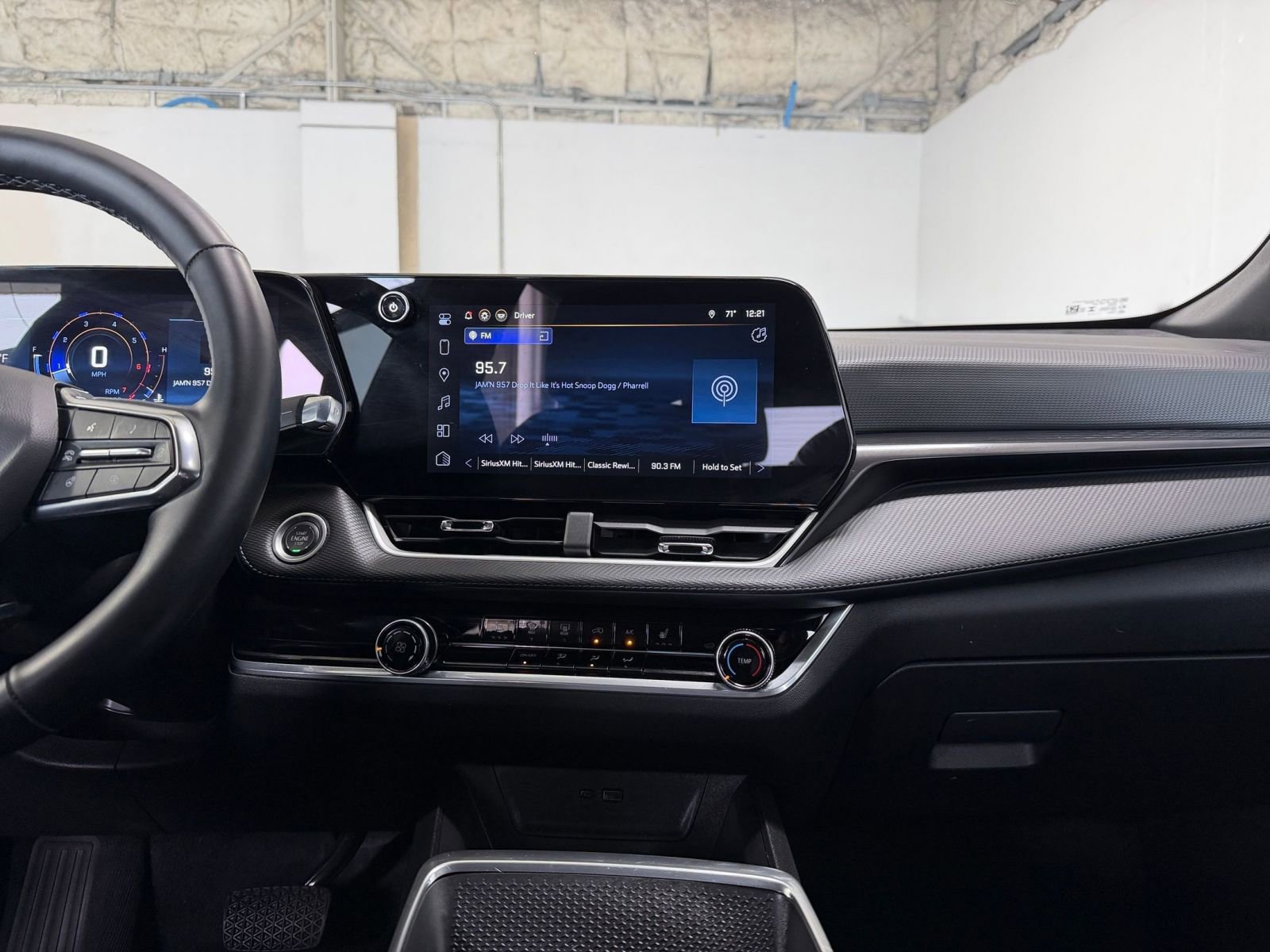 Thumbnail: 2025 Chevrolet Equinox - 18