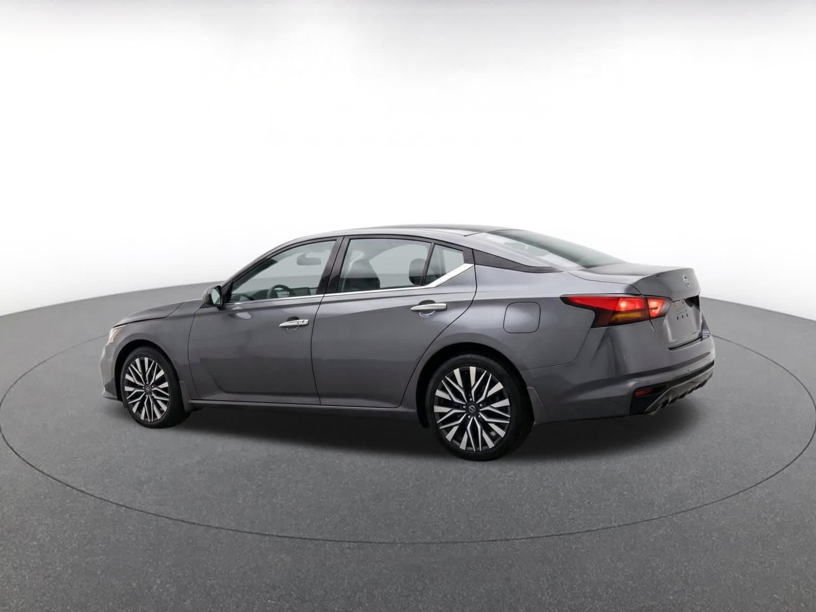 Thumbnail: 2025 Nissan Altima - 7