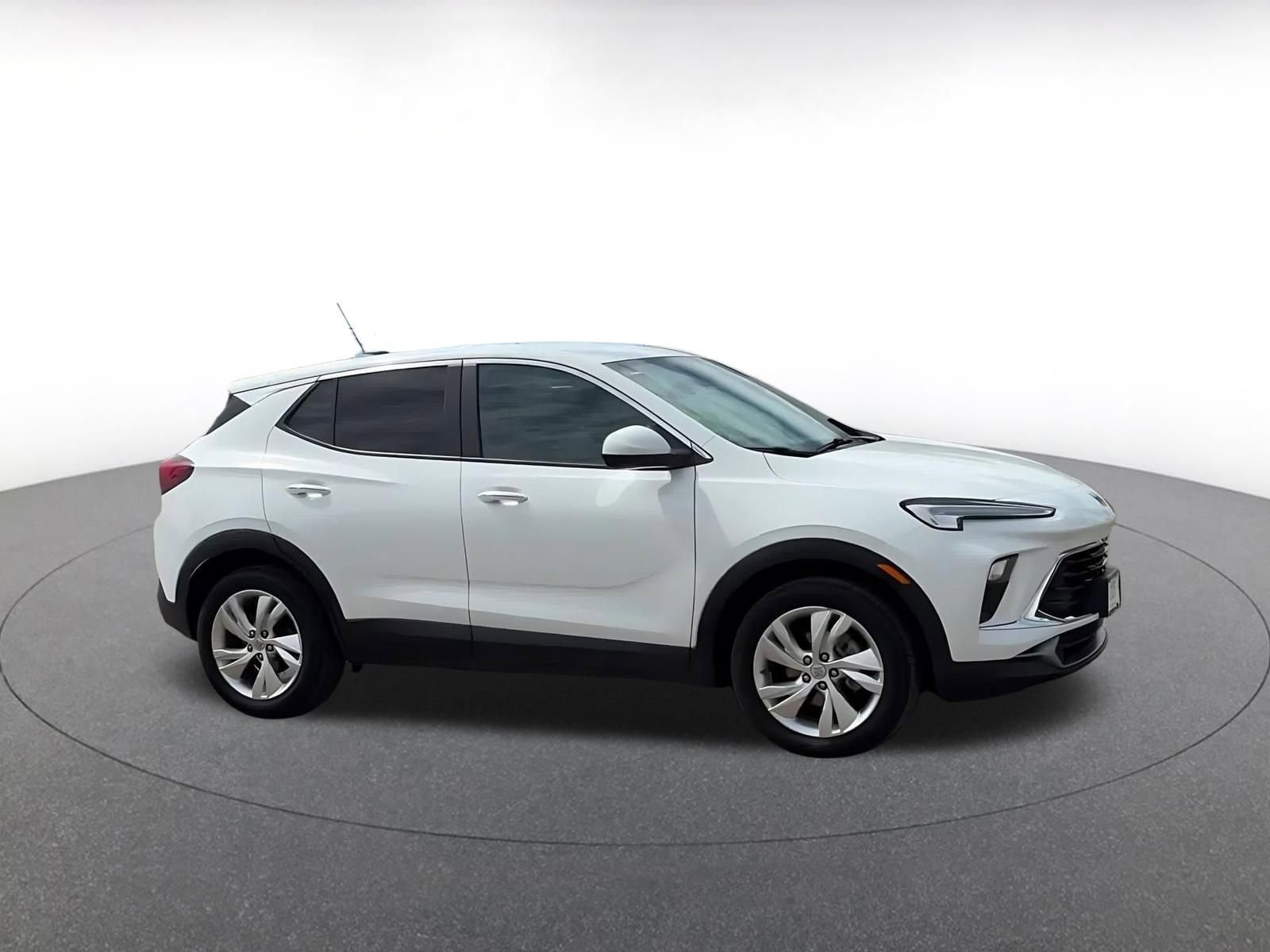 Thumbnail: 2025 Buick Encore GX - 2