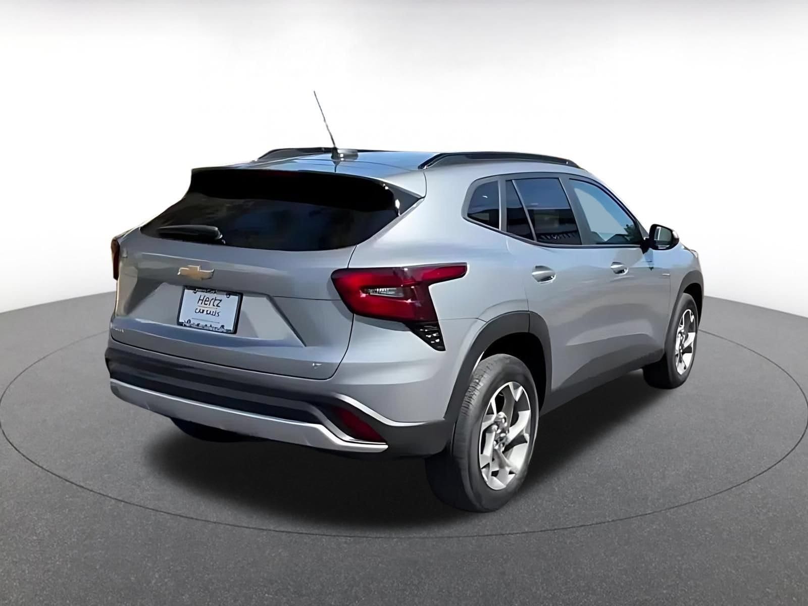 Thumbnail: 2025 Chevrolet Trax - 15